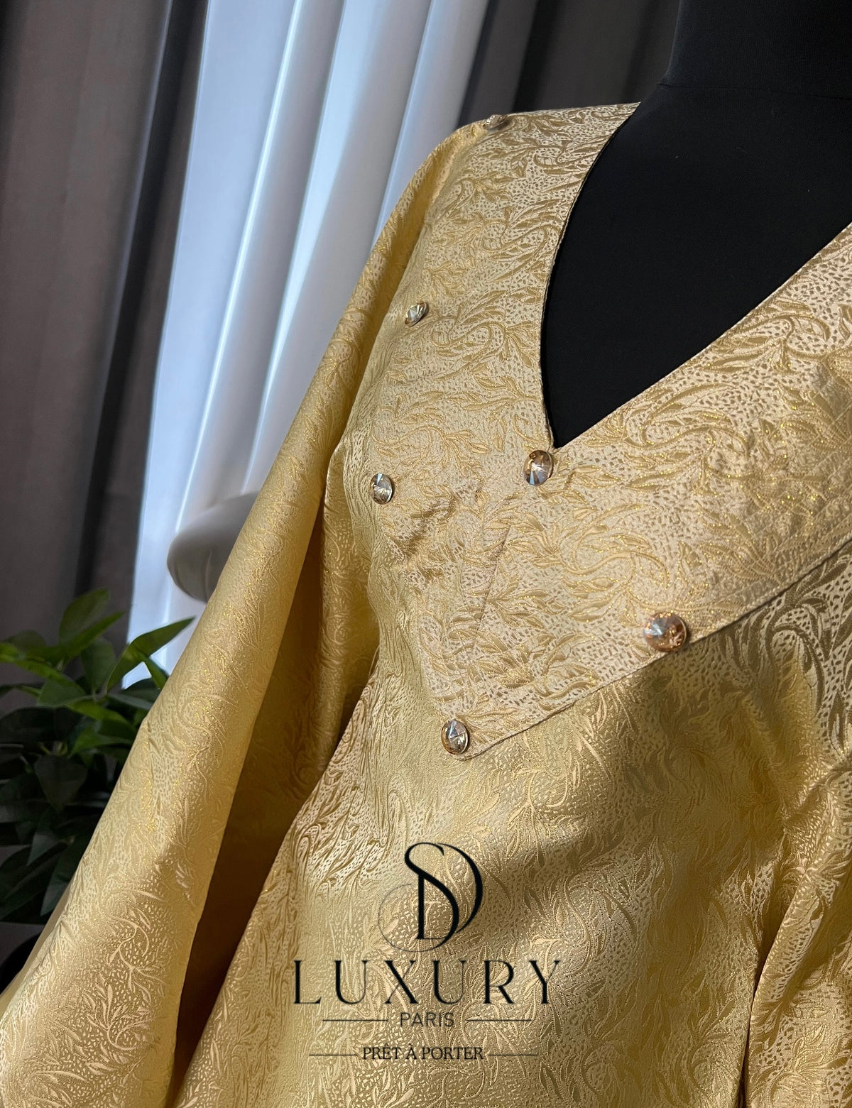 ASHANTI BÙBÙ | DORÉ